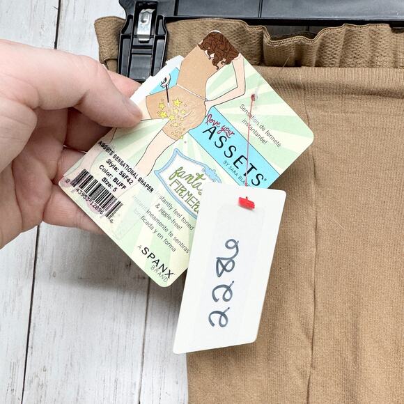 New Love Your Assets Shapewear Women Size 5 Buff Tan Sensational Shaper Shorts - Picture 2 of 3